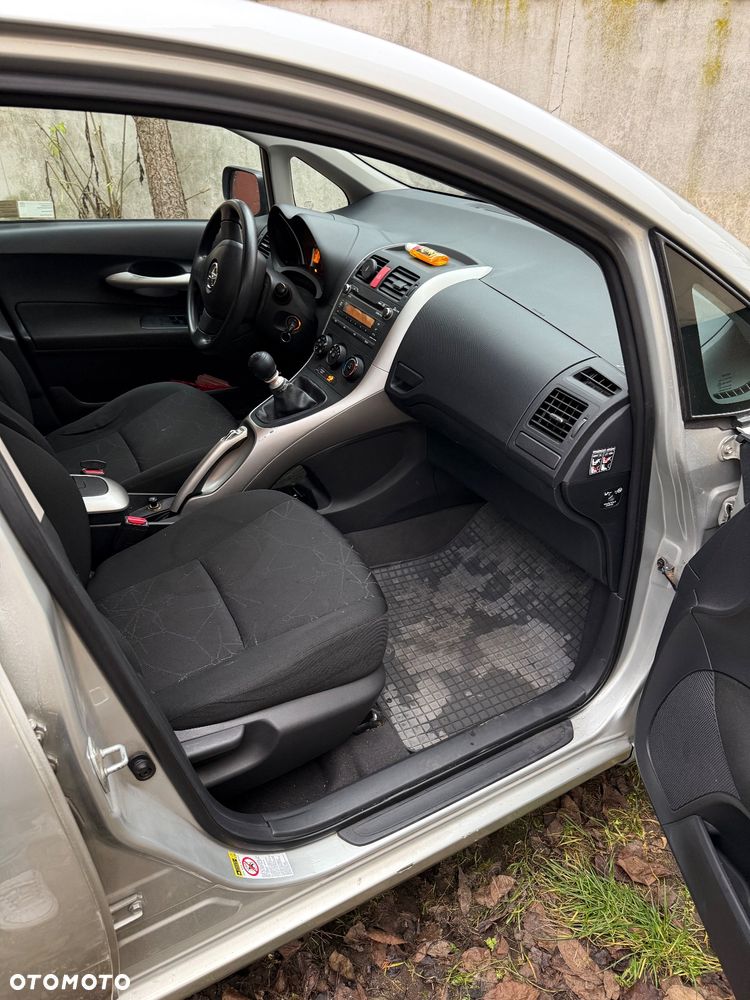 Toyota Auris 1.33 VVT-i Classic - 9