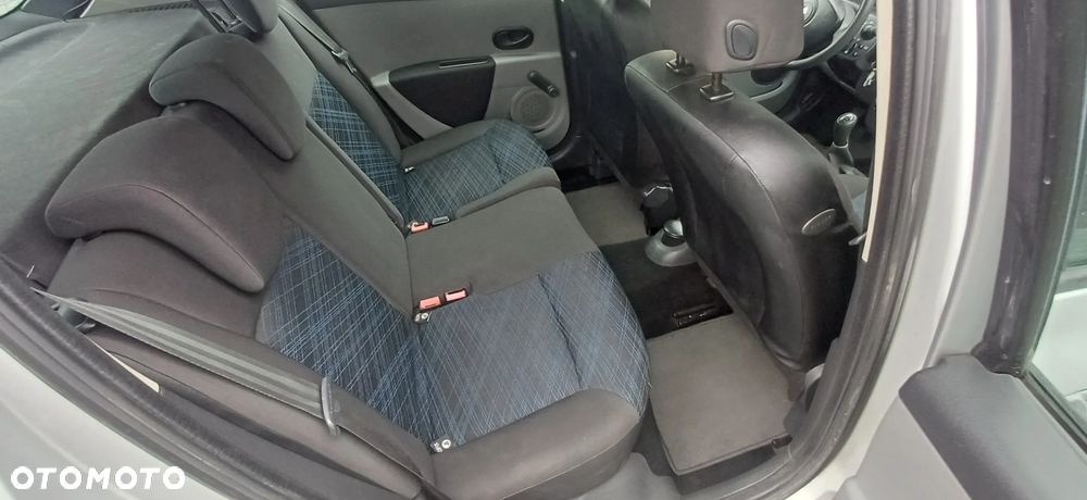 Renault Clio 1.2 16V Dynamique - 7