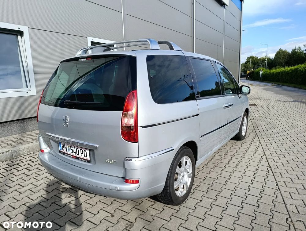 Peugeot 807 HDi 135 Premium - 15