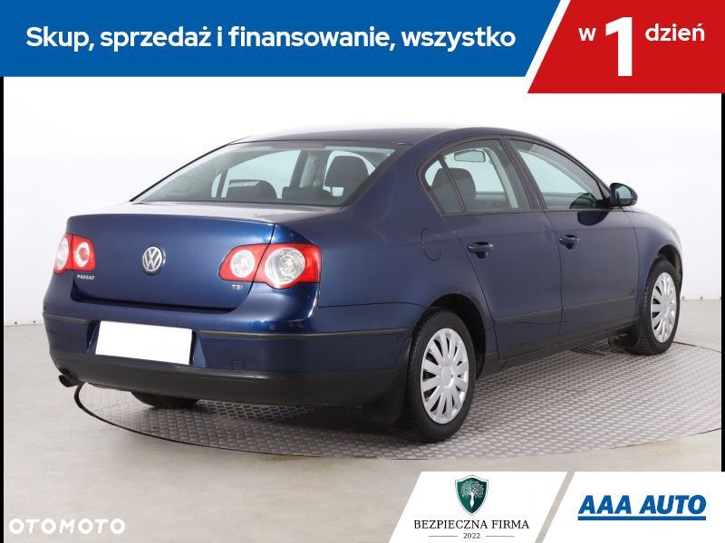 Volkswagen Passat - 6