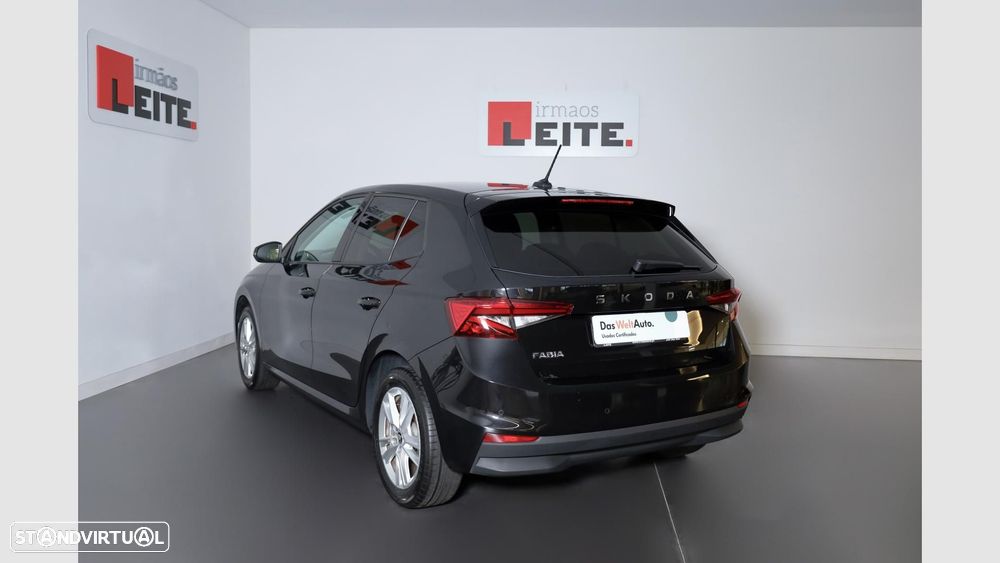 Skoda Fabia 1.0 TSI DSG — fotografia 15