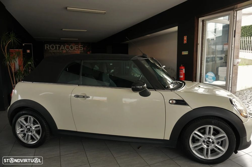 MINI Cabrio Cooper D - 26