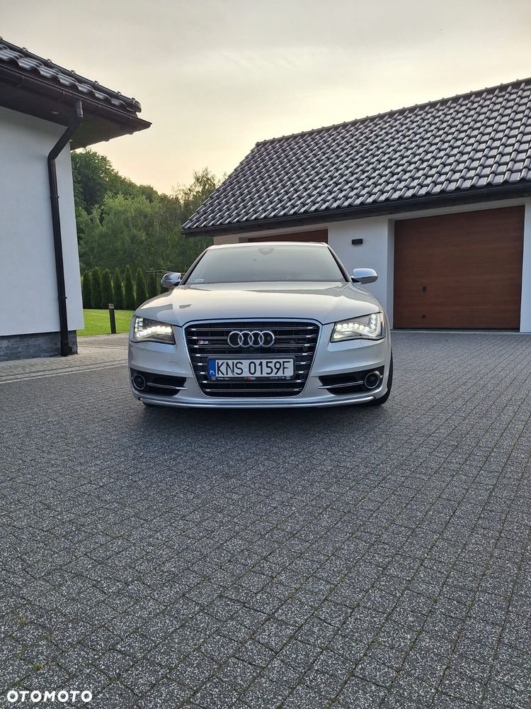Audi S8 - 3
