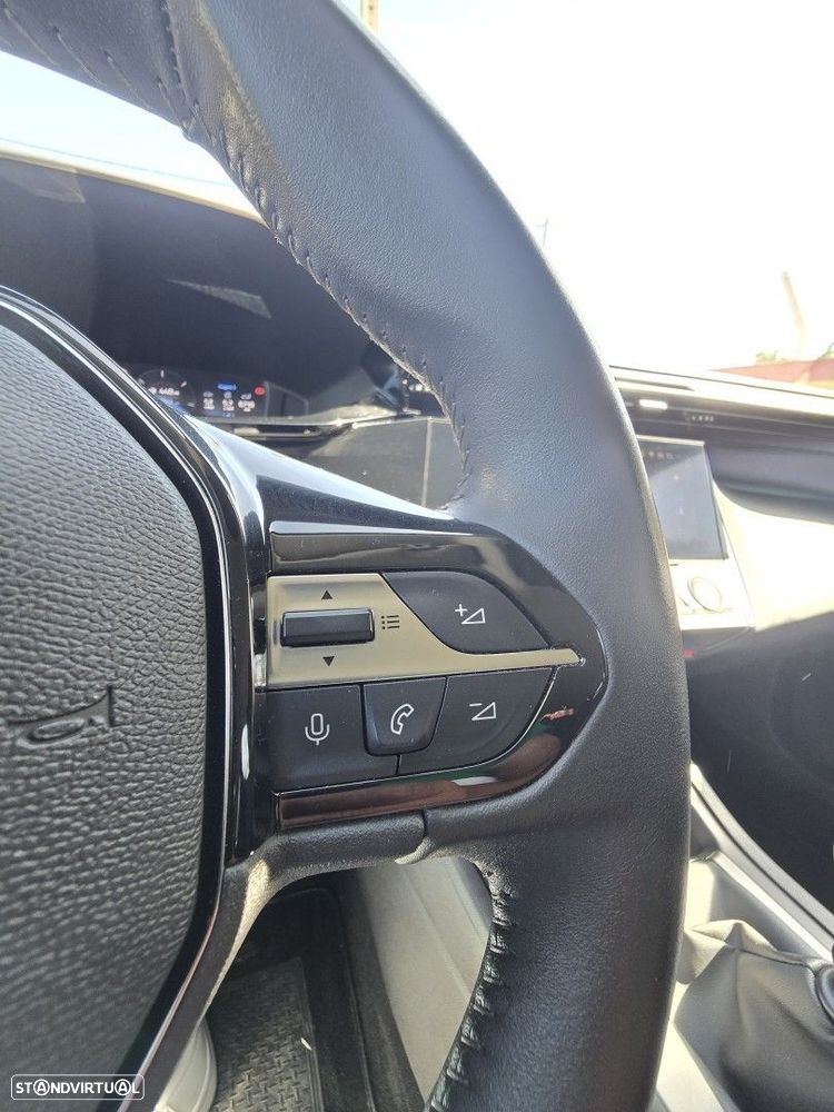 Peugeot 308 SW 1.5 BlueHDi Active Pack — fotografia 21