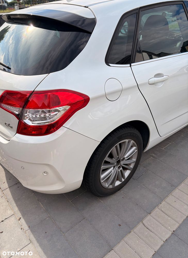 Citroën C4 1.6 HDi Exclusive - 8