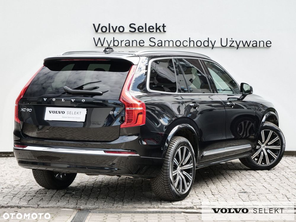 Volvo XC 90 - 9