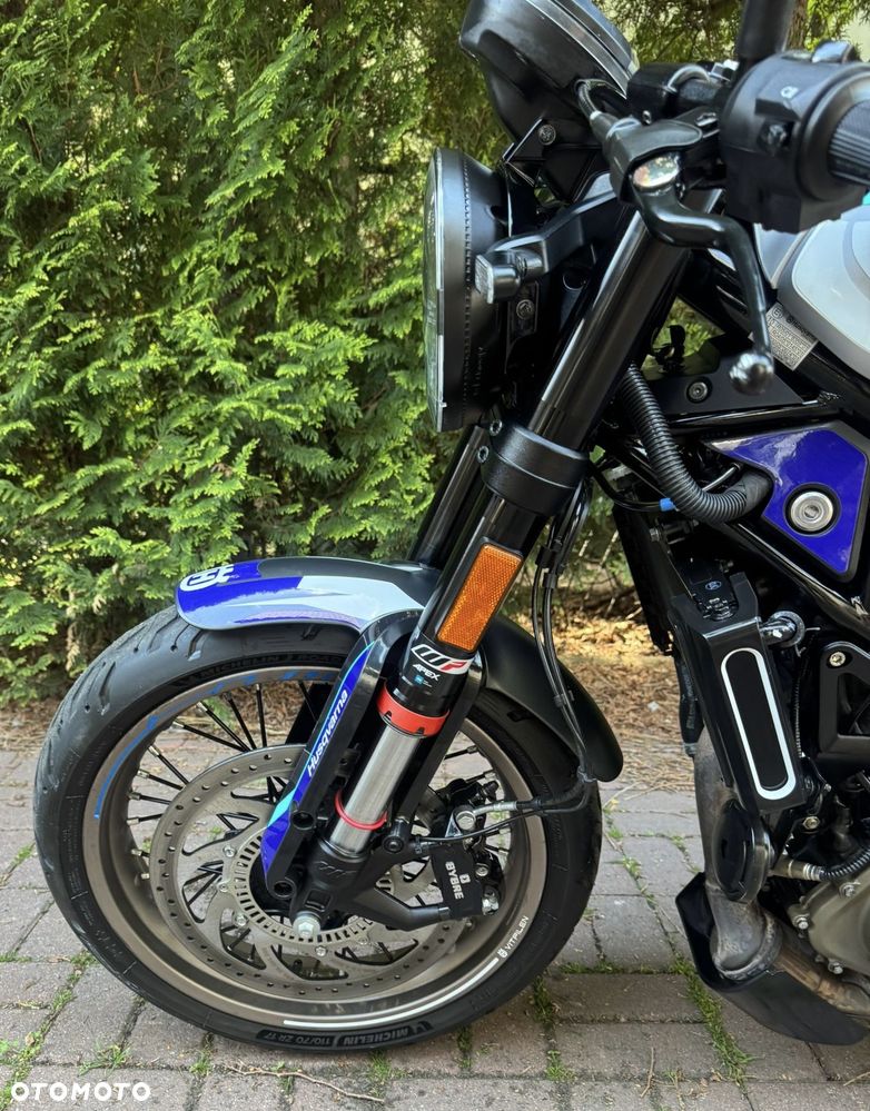 Husqvarna Vitpilen - 10