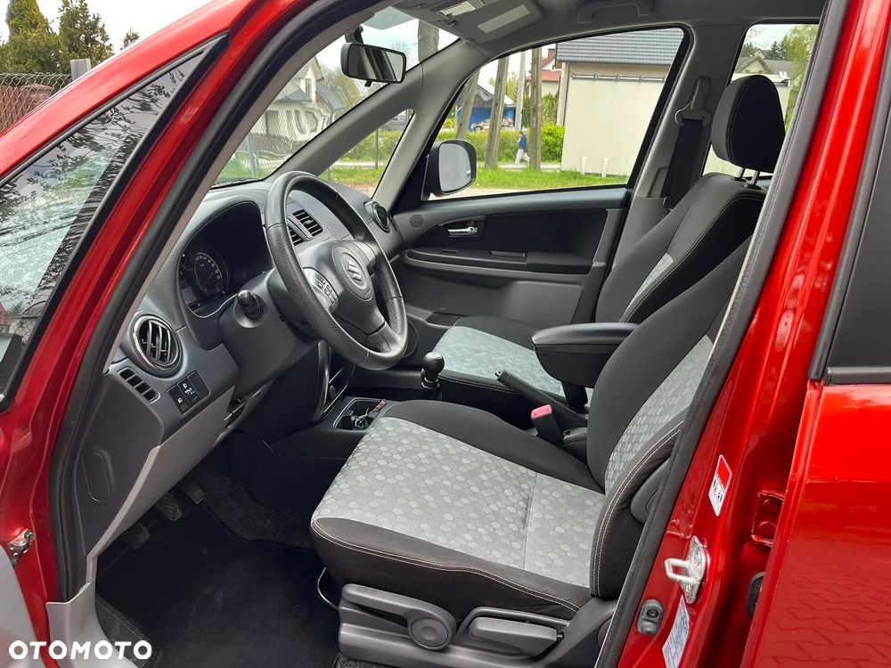 Suzuki SX4 Classic 1.6 VVT 4x4 Style - 9