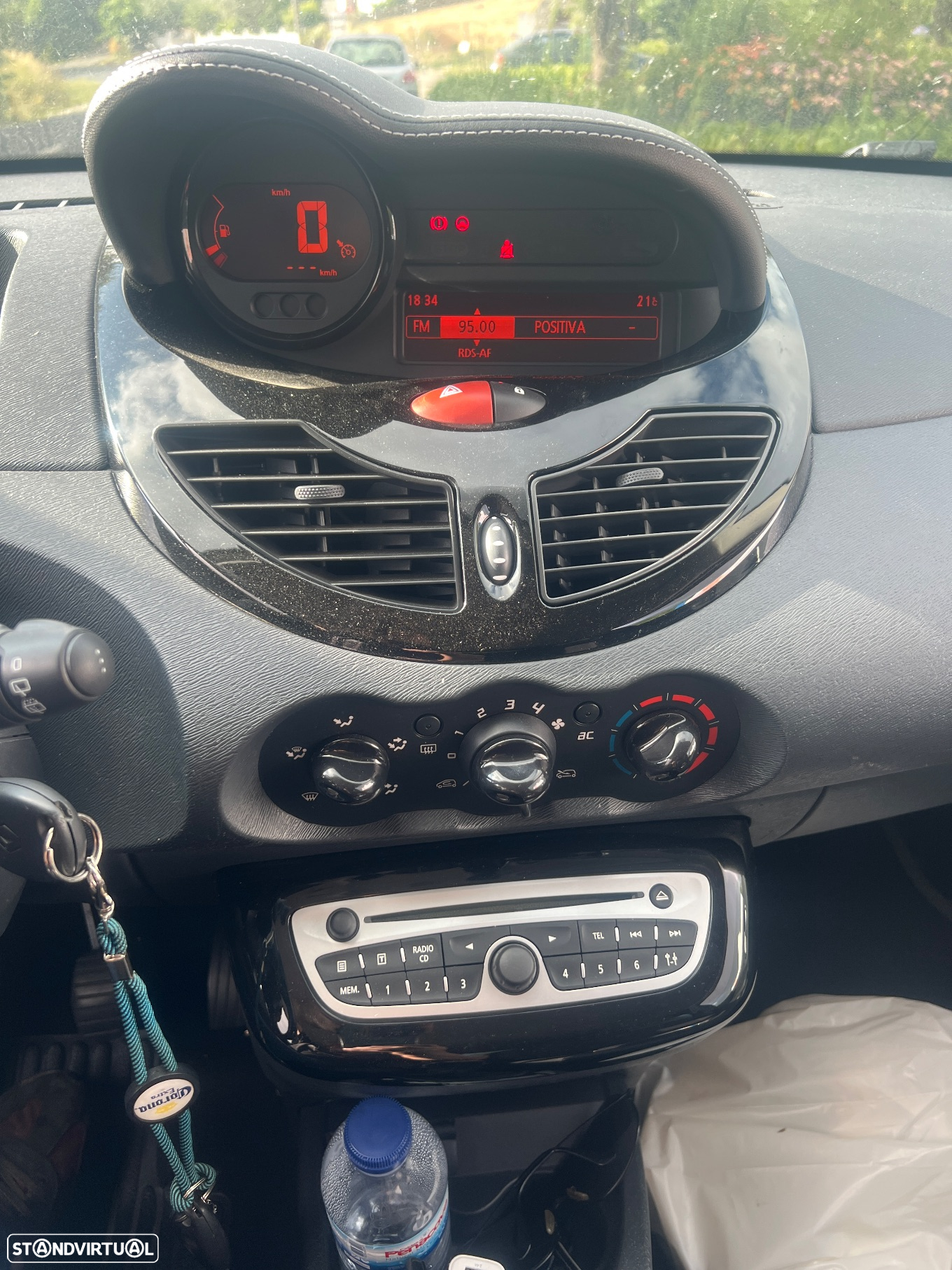 Renault Twingo dCi 85 Dynamique - 10