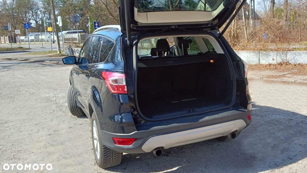 Ford Kuga 1.5 EcoBoost 2x4 Titanium - 5