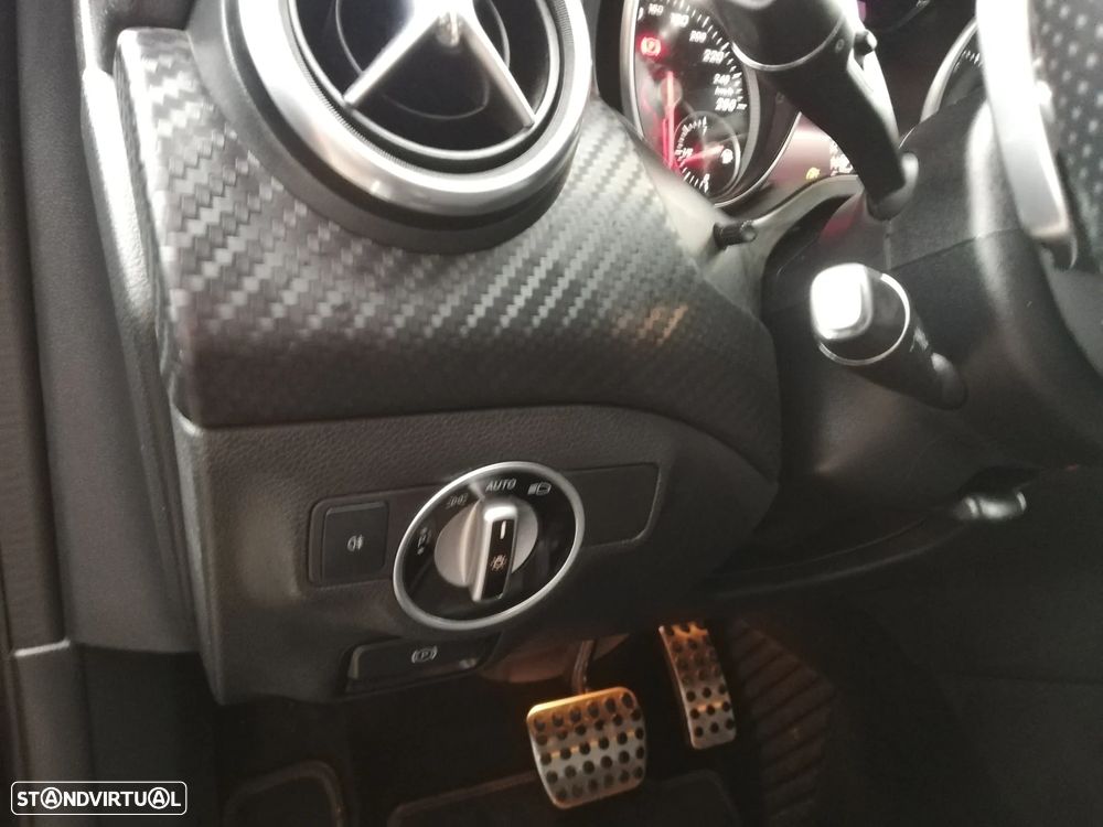 Mercedes-Benz A 180 CDI 7G-DCT AMG Line - 15