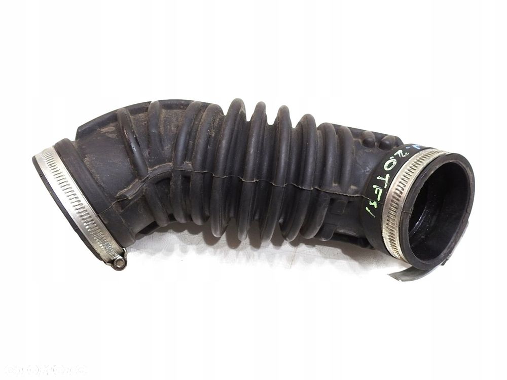 DOLOT POWIETRZA AUDI A4 B7 2.0 TFSI 8E0133356 - 1