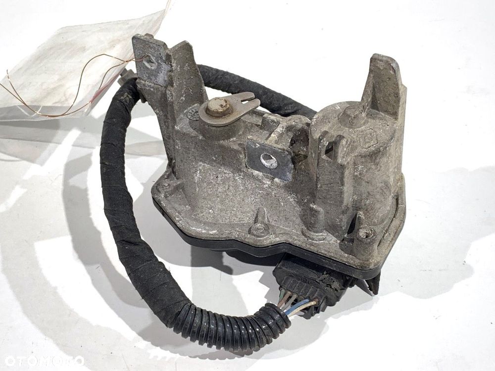 PRZEPUSTNICA WYDECHU  DACIA DUSTER (HM_) 2017 - 2022 1.5 dCi 115 (HMAD) 85 kW [116 KM] olej - 1