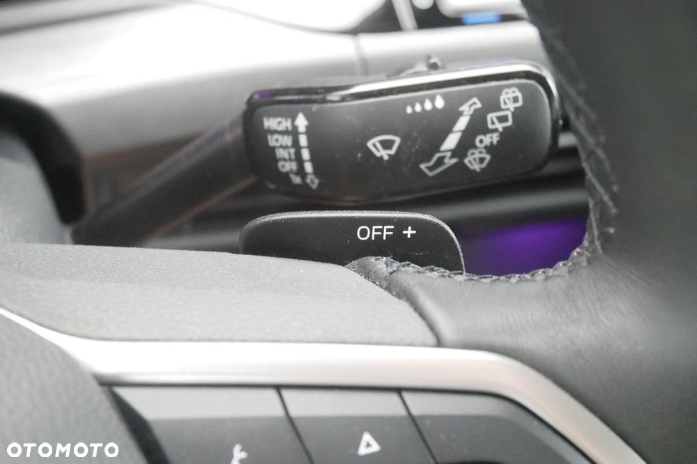 Volkswagen Golf Variant 2.0 TDI Style DSG - 23