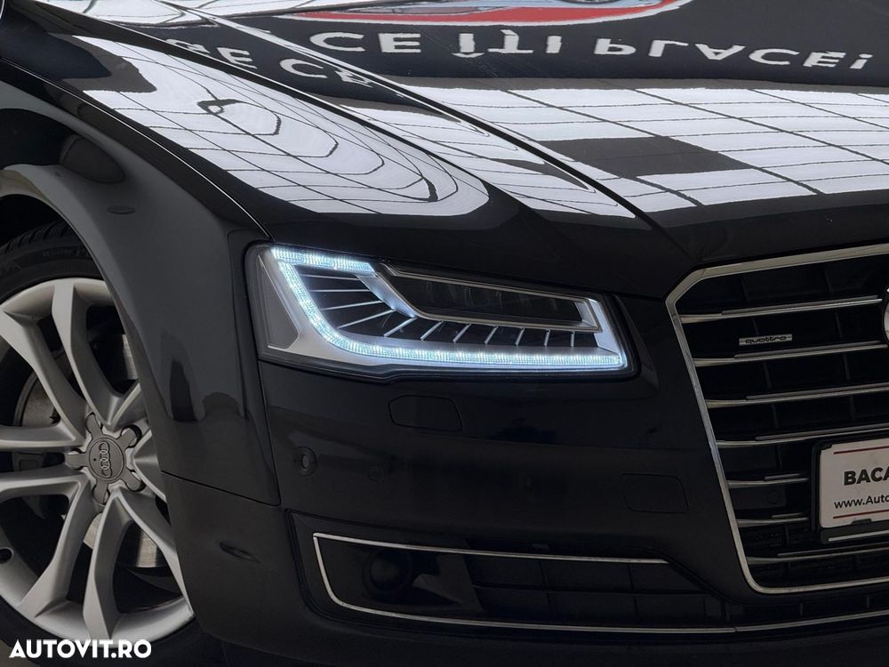 Audi A8 - 6