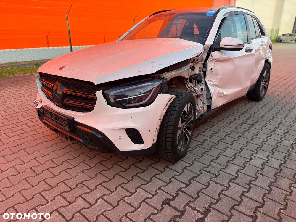 Mercedes-Benz GLC 200 d 4-Matic - 3
