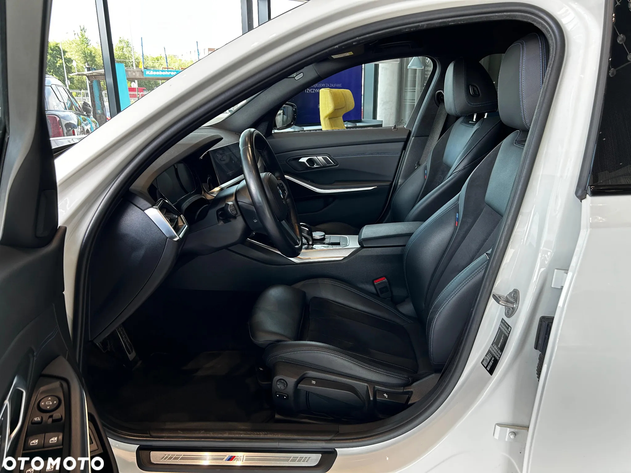 BMW Seria 3 318d M Sport Shadow - 18