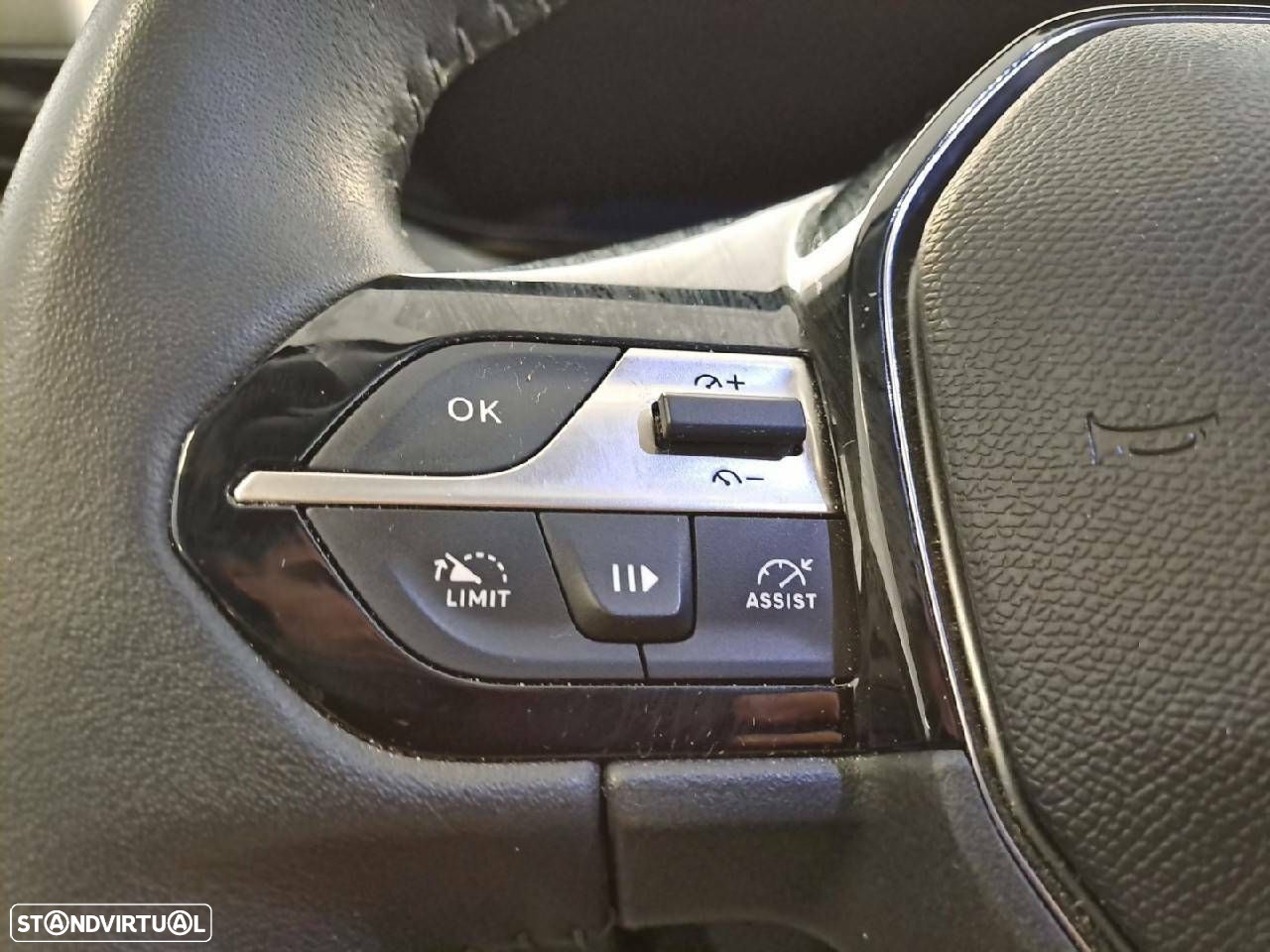 Peugeot 308 1.6 Hybrid Allure e-EAT8 - 15