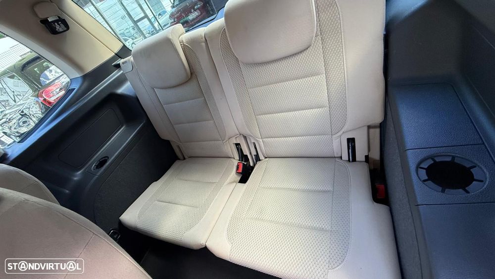 VW Touran 1.6 TDI DPF Highline - 10