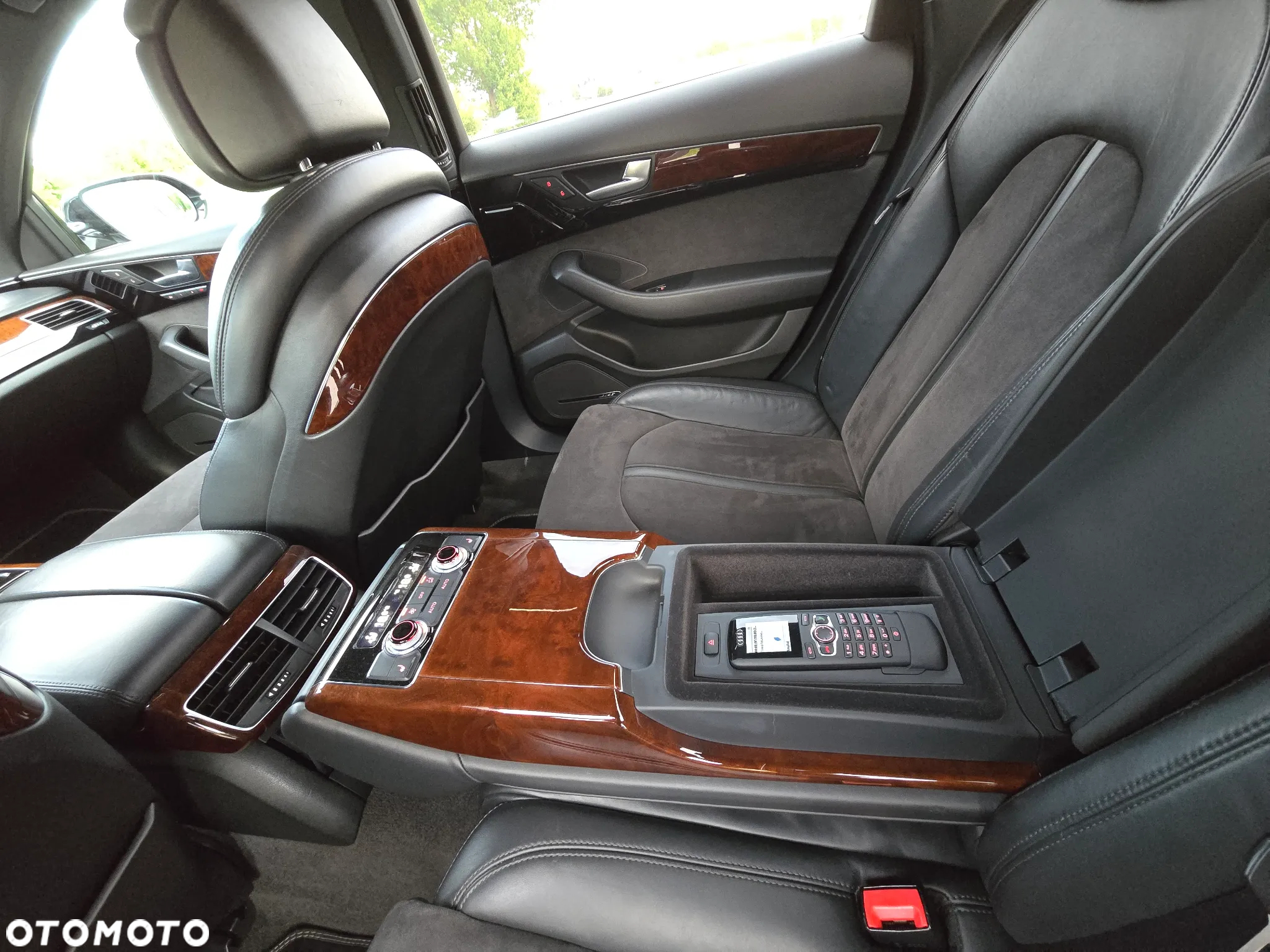 Audi A8 4.2 TDI Quattro - 12