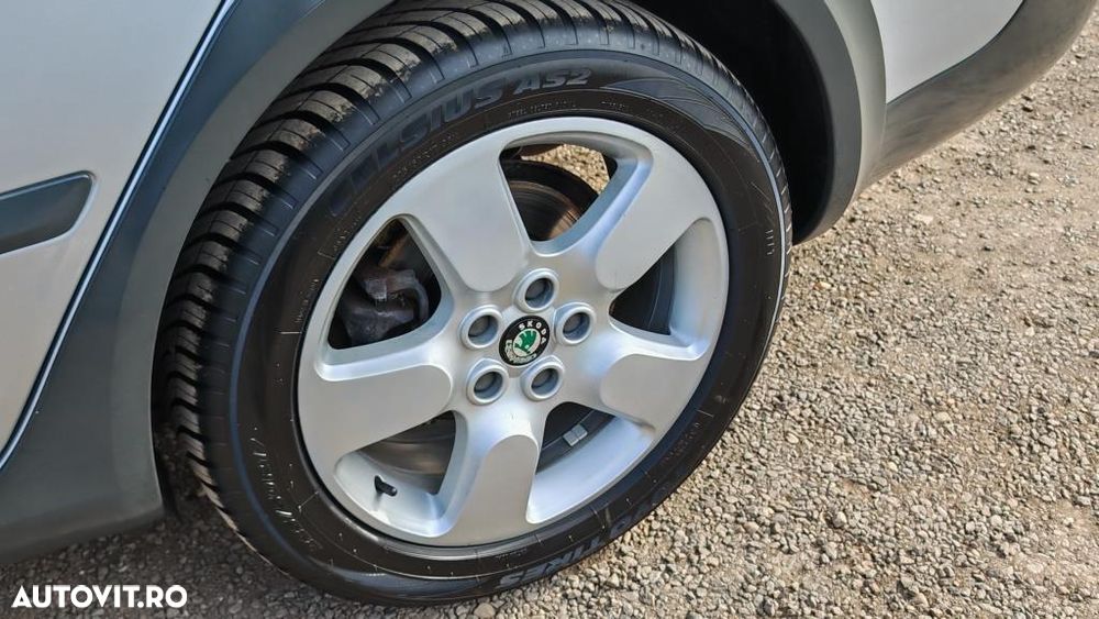 Skoda Octavia 2.0 TDI DPF 4x4 DSG Ambition - 22