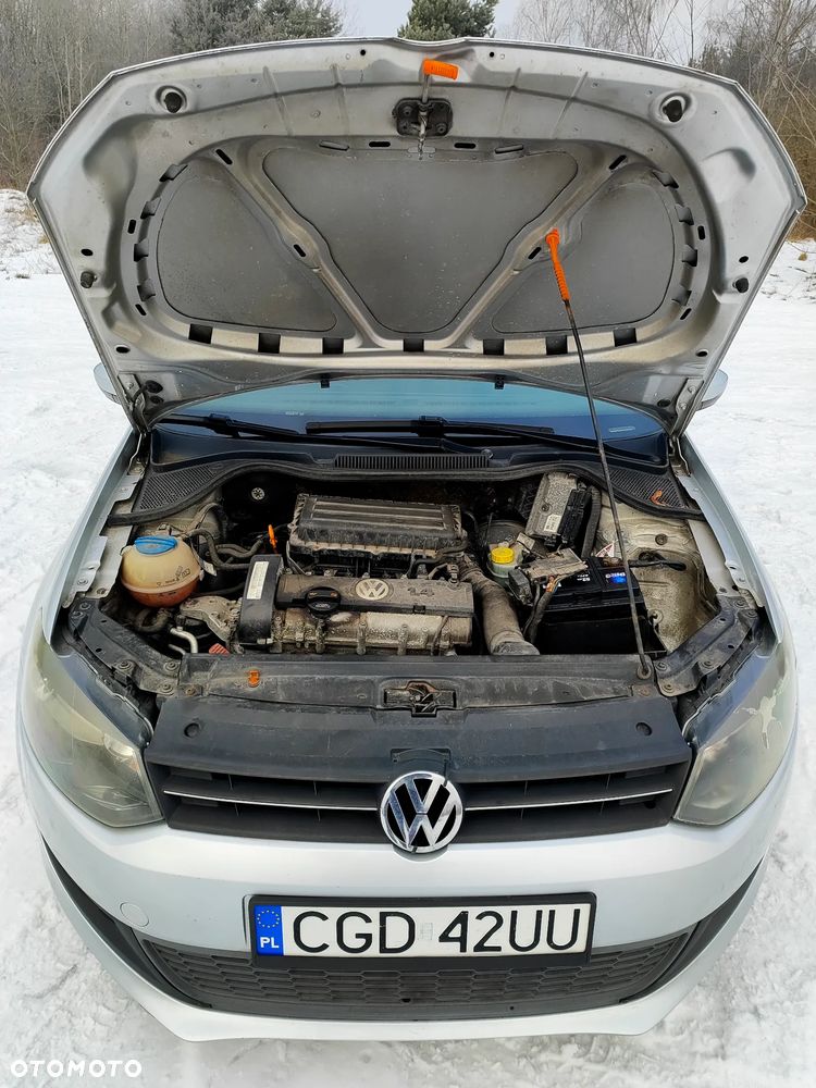 Volkswagen Polo 1.4 16V Trendline - 25