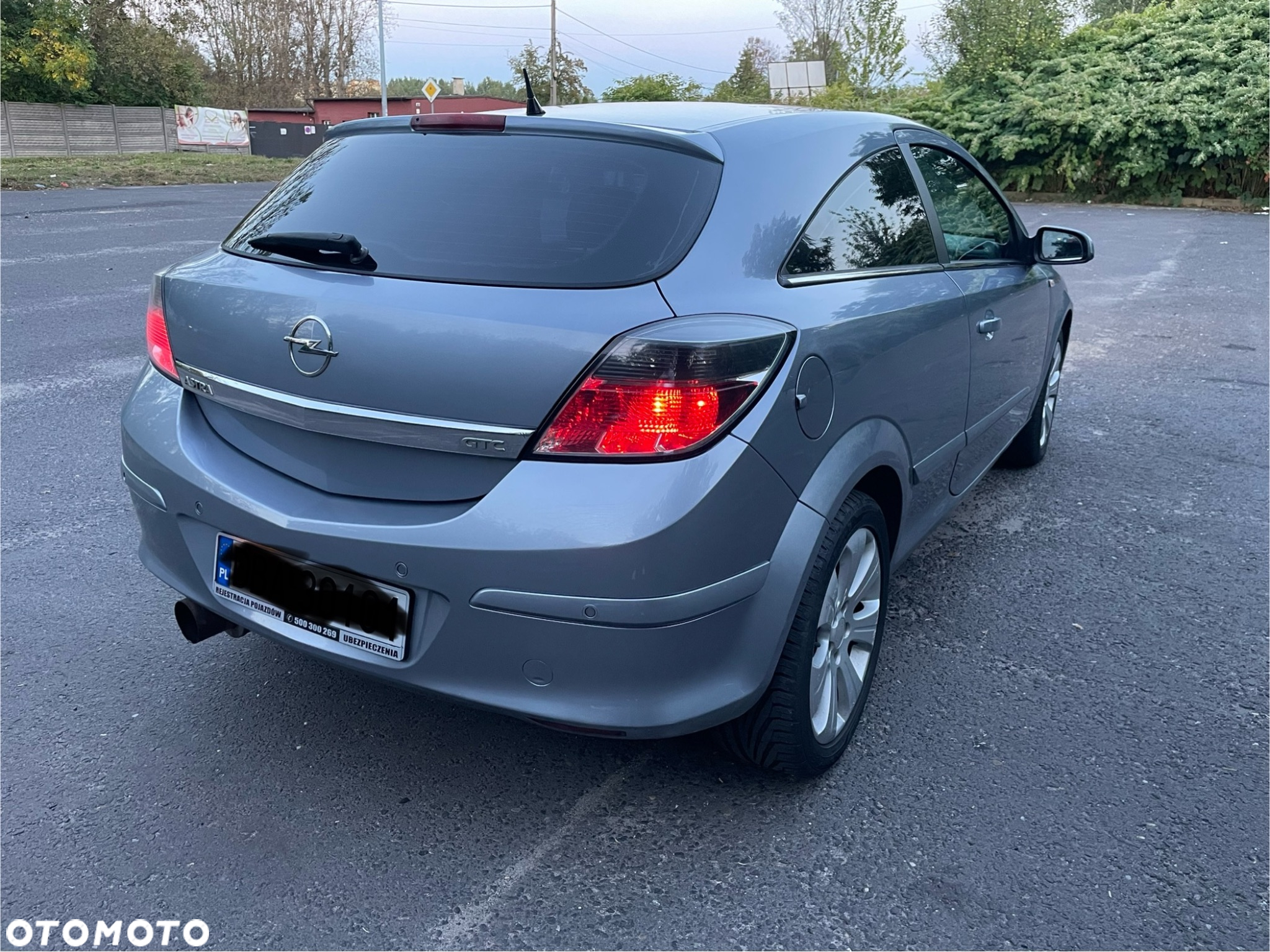 Opel Astra GTC 1.8 Cosmo - 5