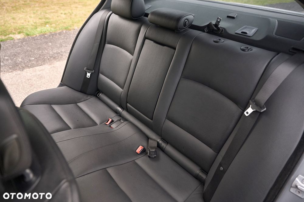 BMW Seria 5 535i xDrive Sport-Aut Modern Line - 25