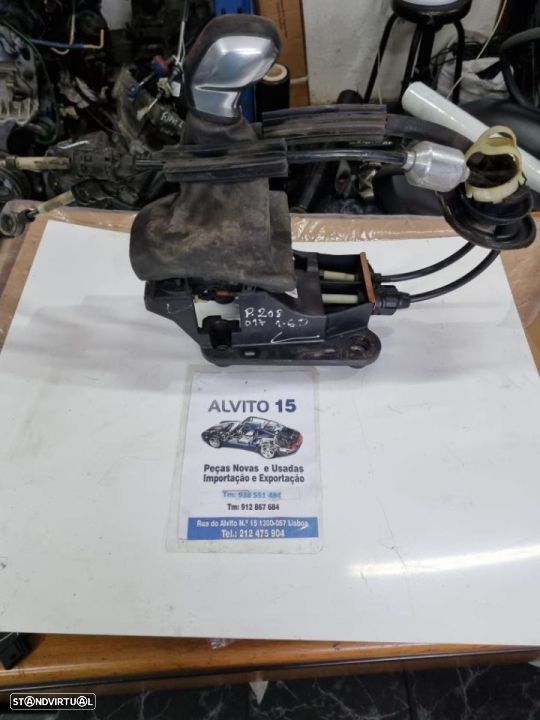 selector de mudanças Peugeot 208  1.6  diesel  2018 - 1