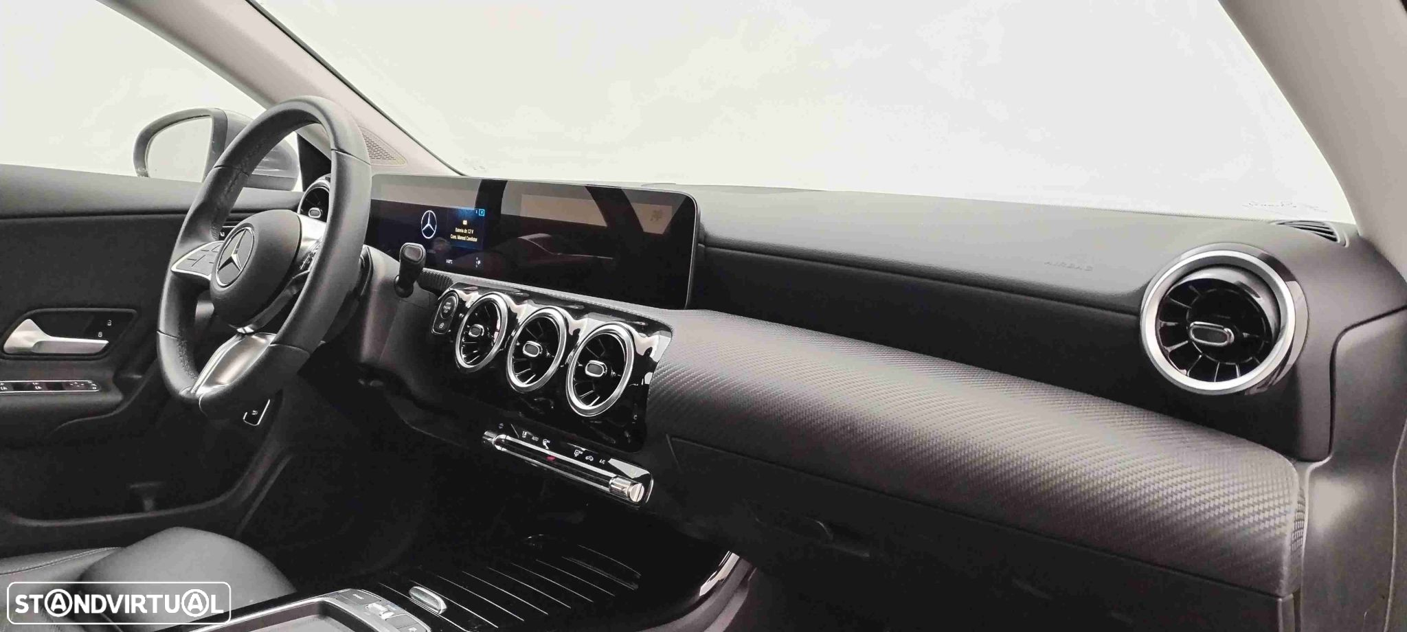 Mercedes-Benz CLA 180 d - 17
