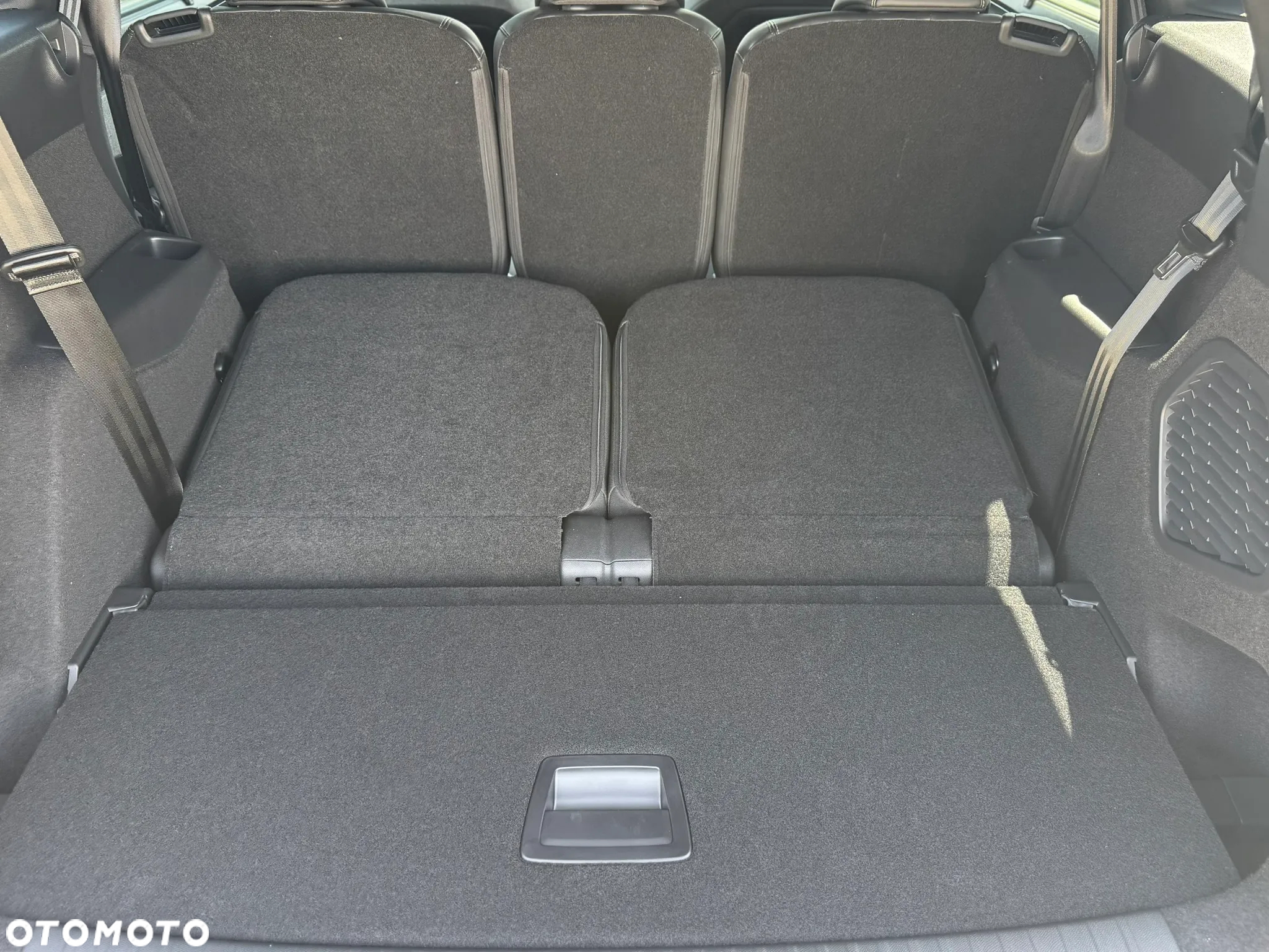 Peugeot 5008 1.2 PureTech mHEV GT S&S e-DCS6 - 17
