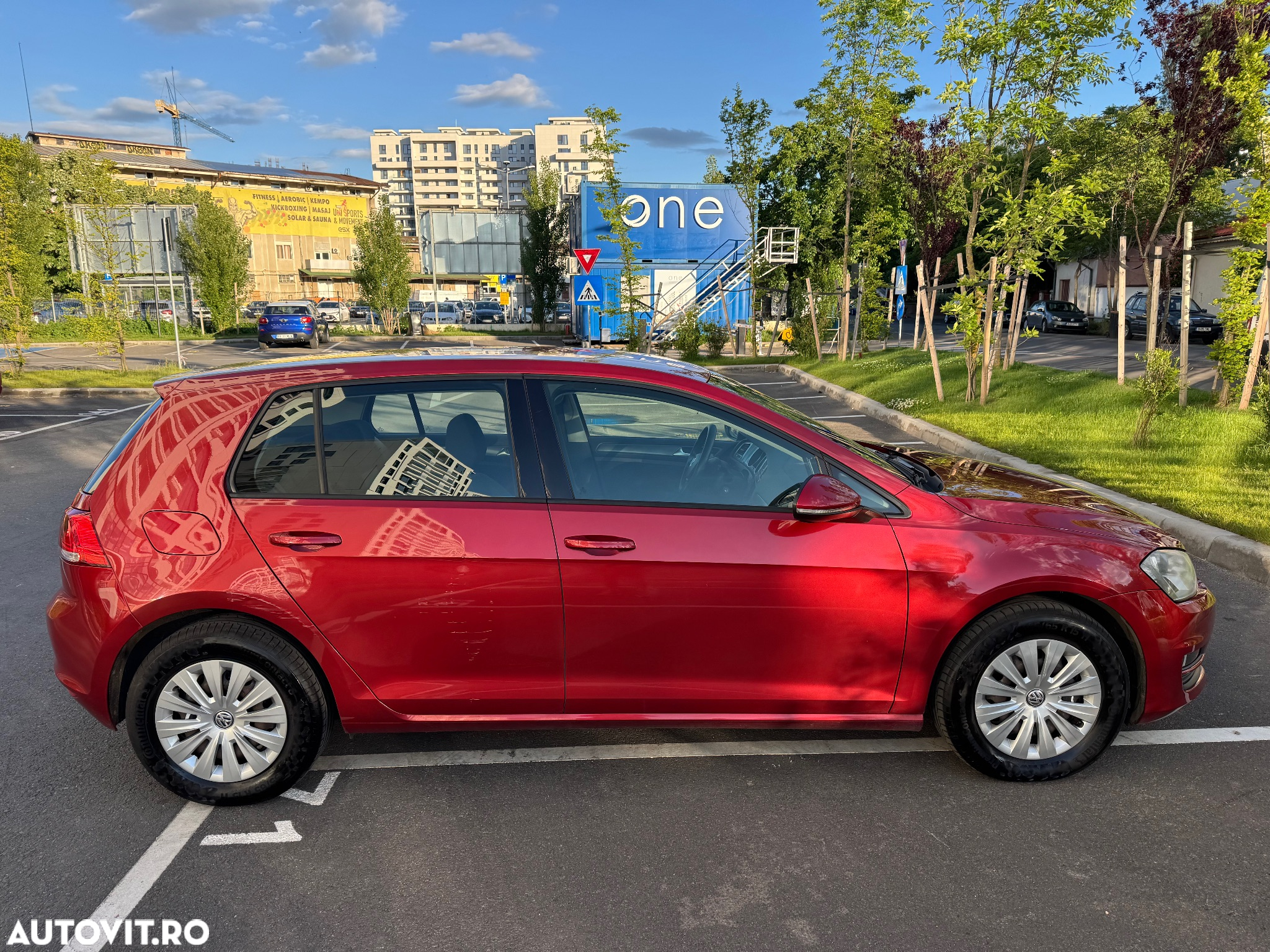 Volkswagen Golf 1.6 TDI BMT Comfortline - 4