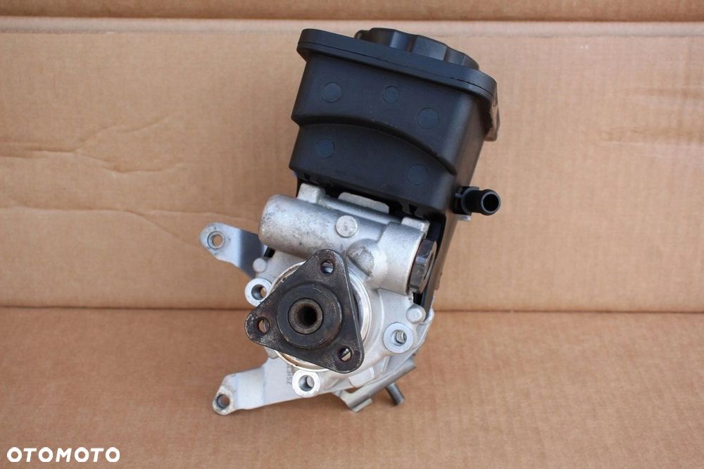 Pompa wspomagania BMW e46 e83 x3 2.0d 1.8d DIESEL - 1