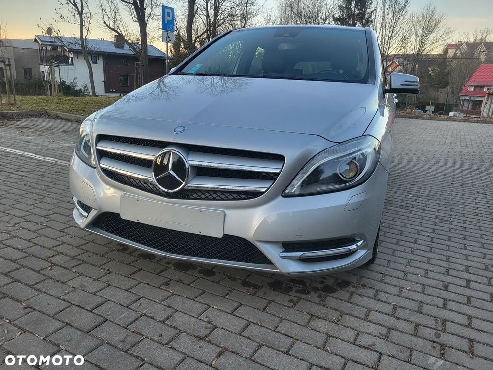 Mercedes-Benz Klasa B 180 CDI (BlueEFFICIENCY) - 2