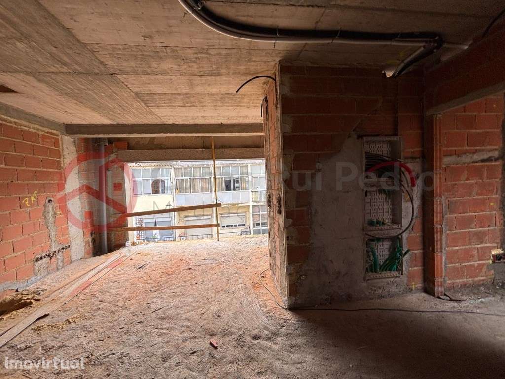 Apartamento T2 com acabamentos de qualidade nas Paivas, Amora - Grande imagem: 4/14