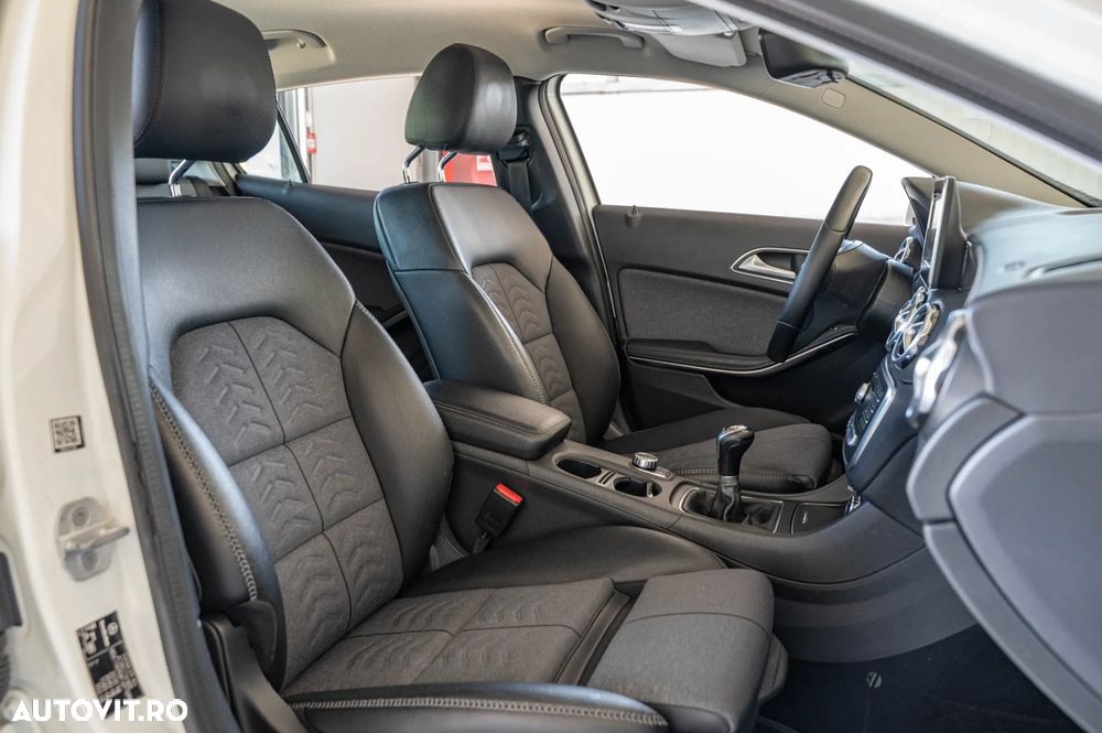 Mercedes-Benz GLA 200 d - 10