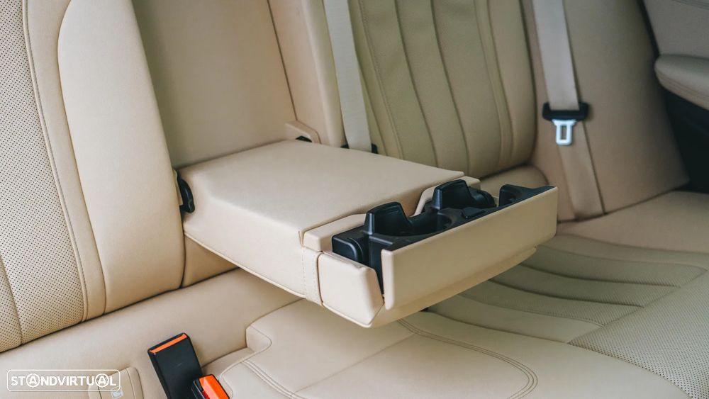 BMW 520 e - 21