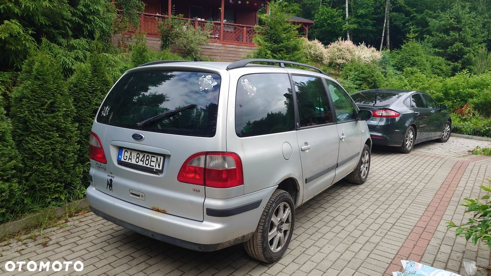 Ford Galaxy - 3