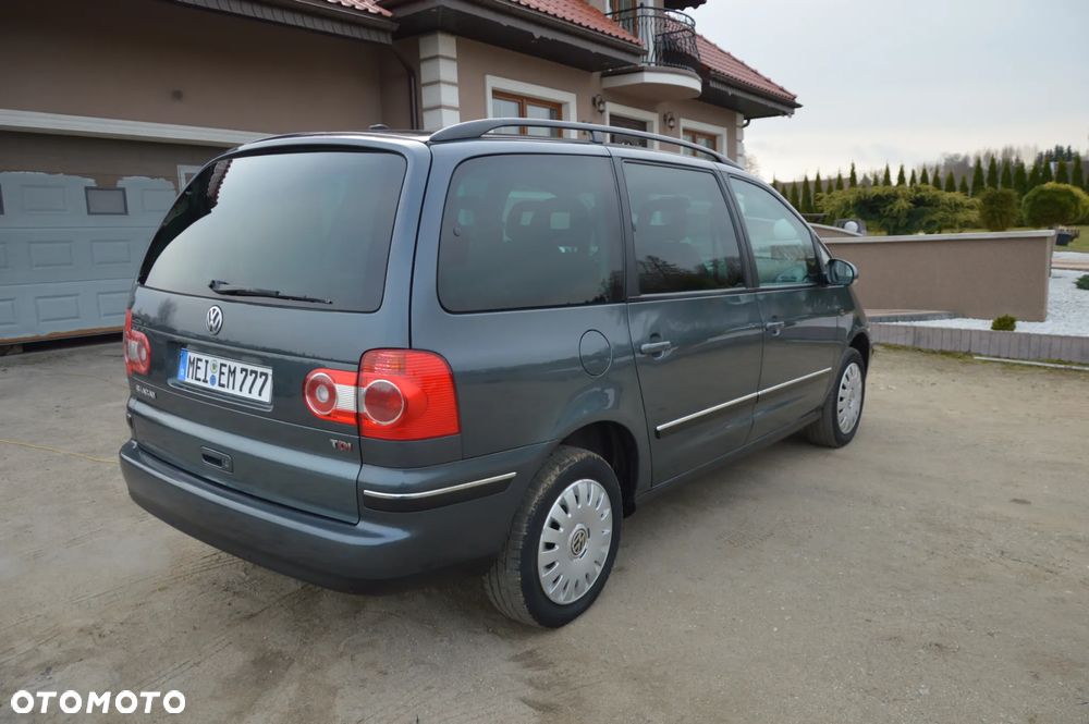Volkswagen Sharan 1.9 TDI Family - 10