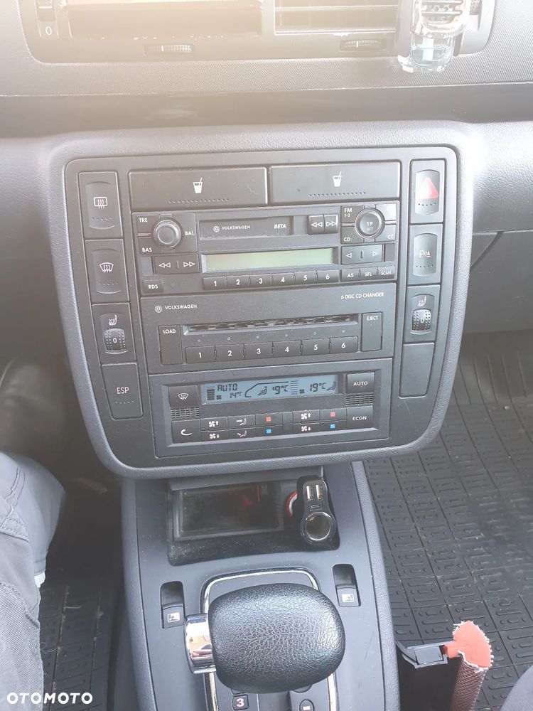 Volkswagen Sharan 1.9 TDI Automatik Highline - 8