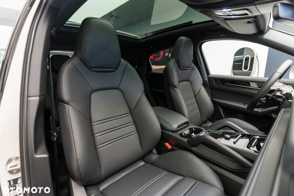 Porsche Cayenne E-Hybrid PHEV Black Edition - 17