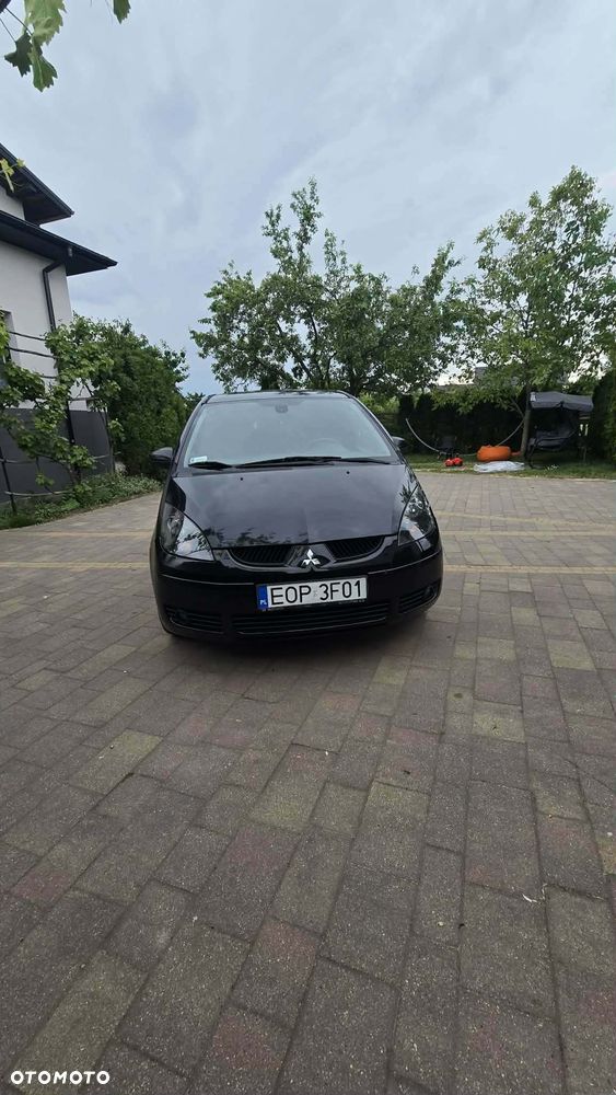 Mitsubishi Colt 1.1 - 11