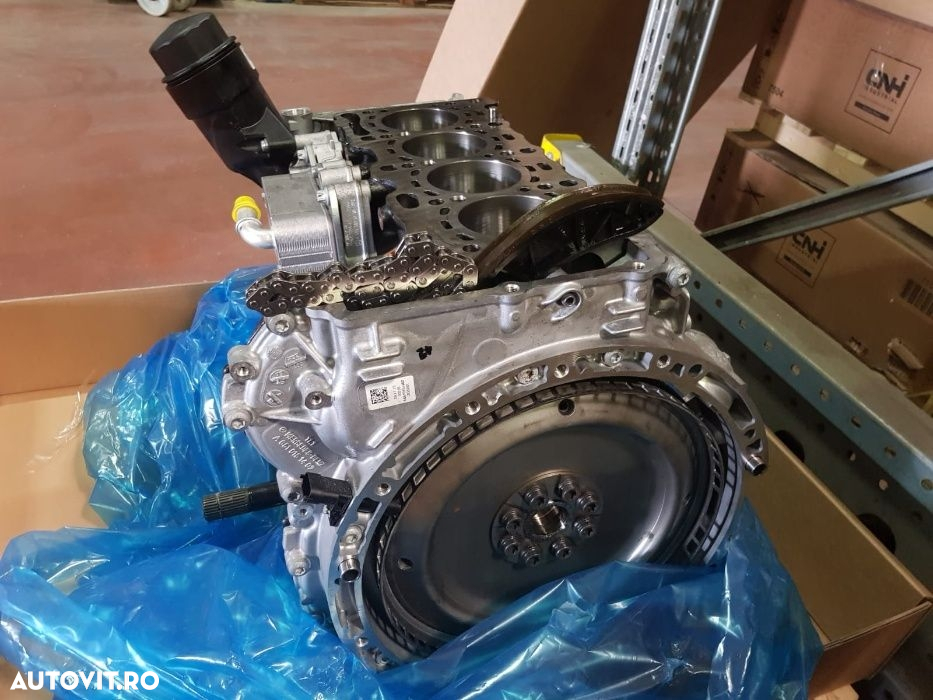 motor mercedes 651 OM651 2.2 euro 5 NOU complet cu anexe pret in EUR - 7