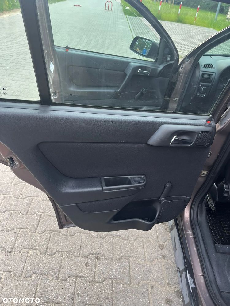 Opel Astra - 9