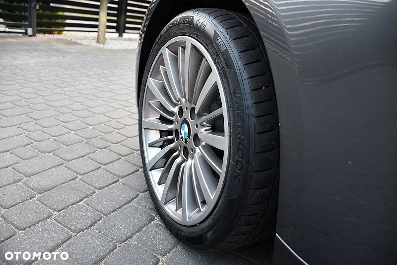BMW Seria 3 320d xDrive Edition Luxury Line Purity - 38