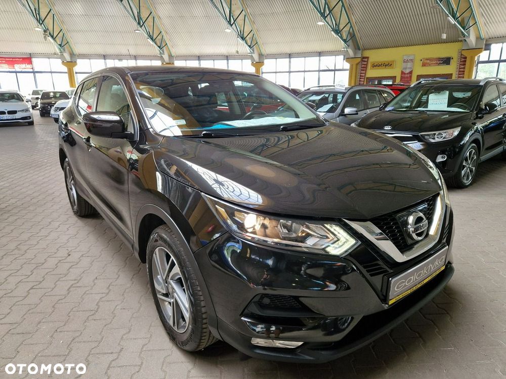 Nissan Qashqai - 1