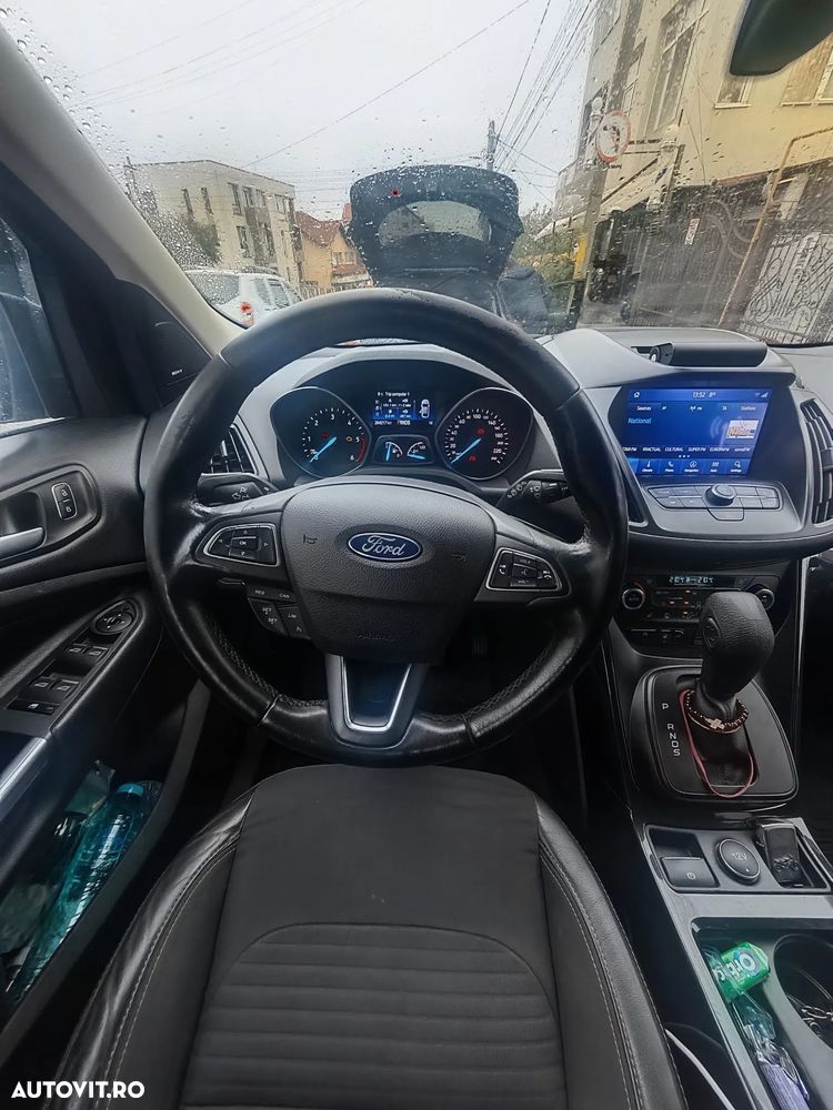 Ford Kuga - 9