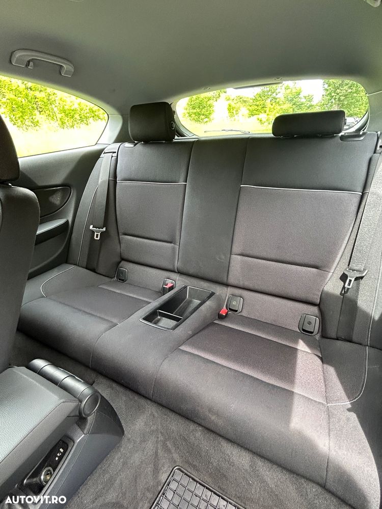 BMW Seria 1 118d - 8