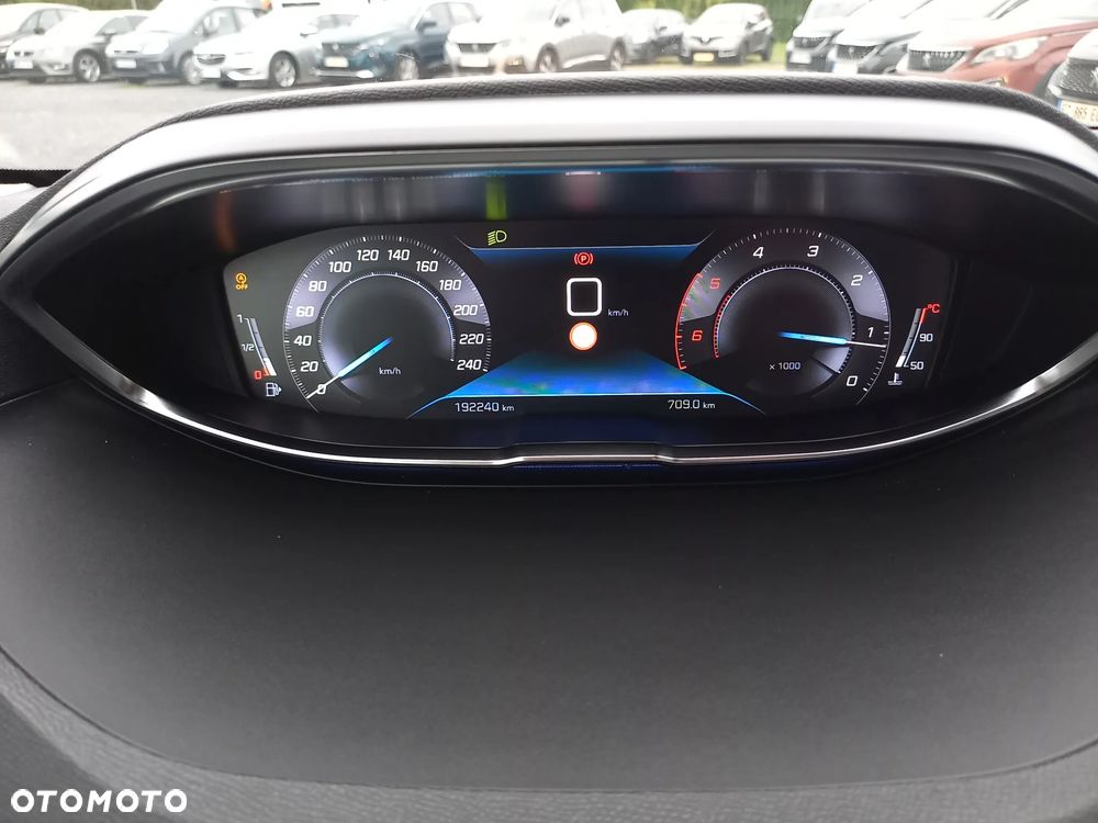 Peugeot 5008 BlueHDI 130 Allure Business-Paket - 29