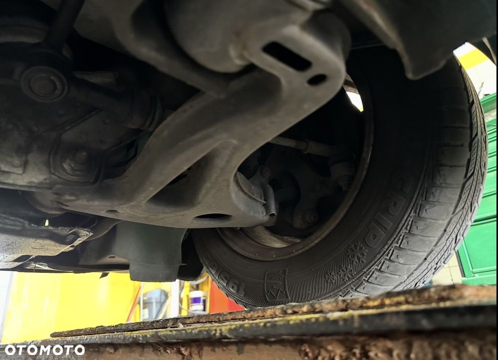 Mercedes-Benz CLK - 33